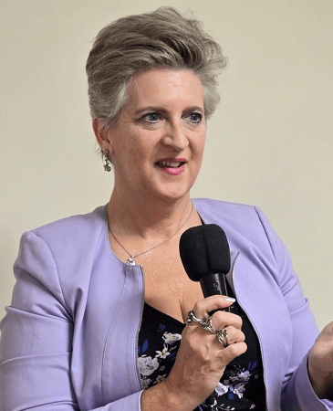 Myra_Speaking_365x450